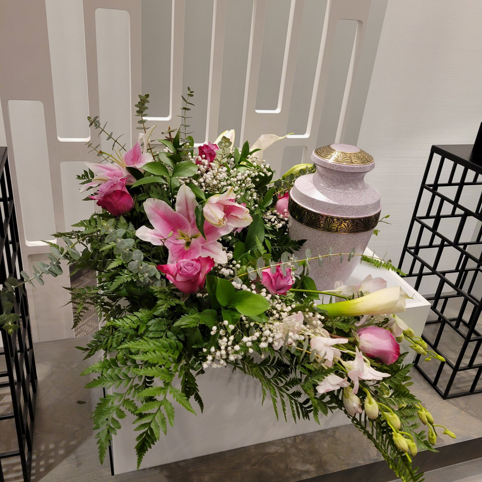 Arrangement d'urne funéraire